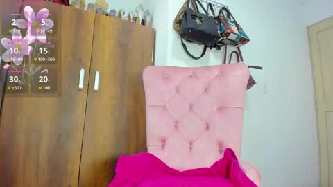 zule online show from January 18, 11:43 am