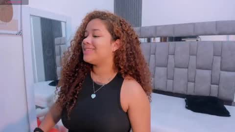 Zuly  online show from April 14, 12:38 pm