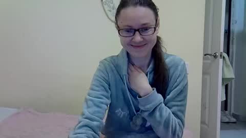 Zyuhre online show from February 3, 9:29 pm