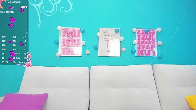 Horny Nikki  online show from February 20, 6:26 am