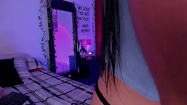 little kayla  online show from January 6, 10:24 pm