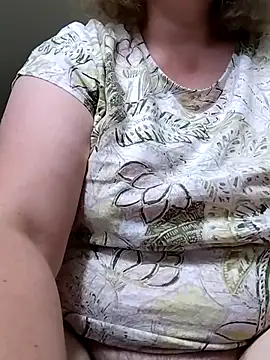 xxSexyBushLinnxx online show from July 28, 12:48 pm