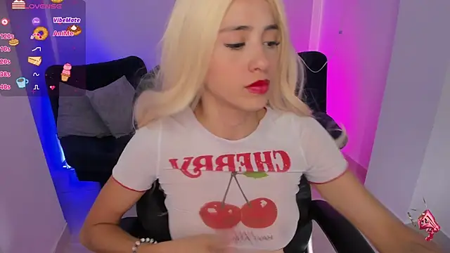 emilly smith 1 online show from April 5, 9:58 pm