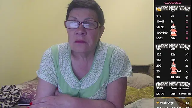 Sandra Carina online show from May 15, 3:32 am