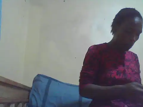 Smillie prety online show from May 17, 5:12 pm