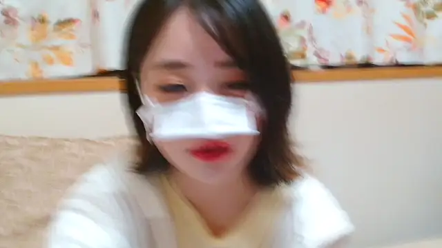 liliyRiSAcha-n online show from November 11, 8:44 am