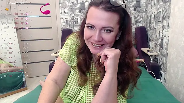 your space online show from December 1, 3:21 am