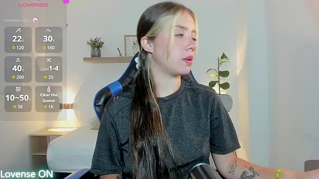nataly rodri online show from July 14, 1:28 am