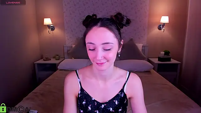 Snapshot of Lexi_Split chatting on October 9, 11:03 am Lexi Split online show from October 9, 11:03 am