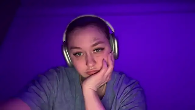 Isabel-Bailey online show from October 23, 9:21 pm