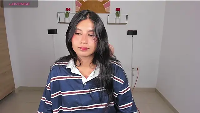emily villamil online show from July 28, 9:25 pm