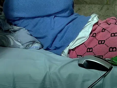 AurelAda online show from April 23, 2:52 am