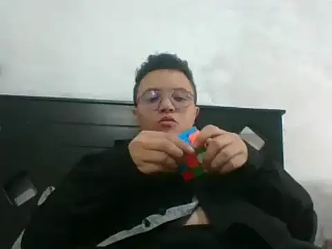 Snapshot of EdenJupiter chatting on October 29, 5:34 am EdenJupiter online show from October 29, 5:34 am