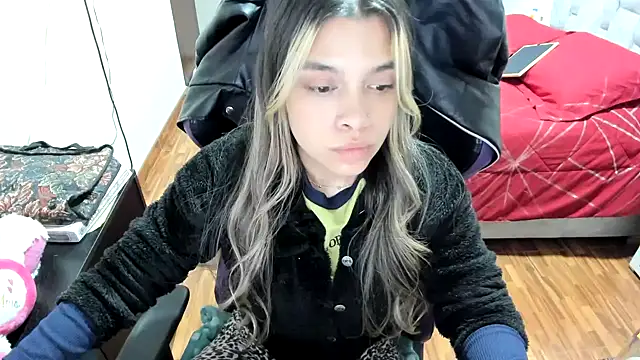 LuisaReyes 2911 online show from November 1, 1:43 am