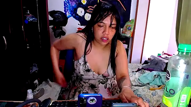 AmaraRoberts420 online show from May 24, 4:17 pm