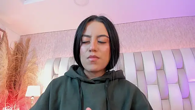 Rebeca jones online show from February 17, 12:48 pm