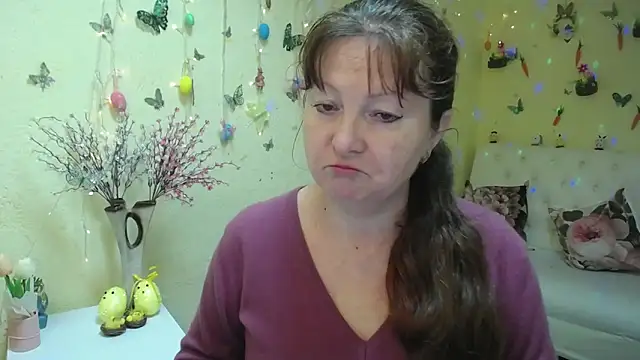 VanessaHotts online show from April 4, 5:06 am