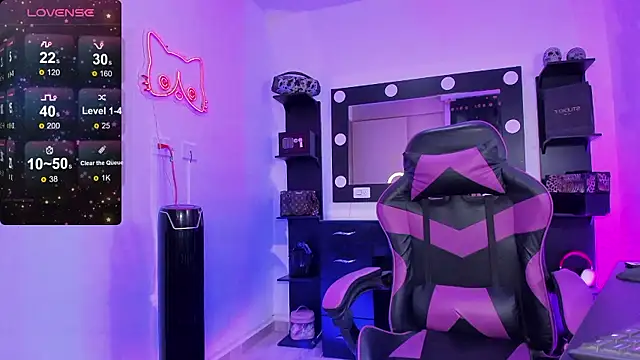 miss kitty online show from January 14, 2:27 am