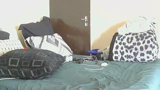 AddictiveAssCurves online show from July 12, 11:44 am