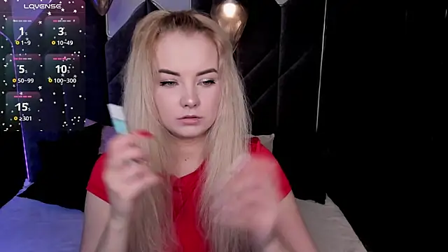 StephanieSweety online show from January 13, 5:39 pm