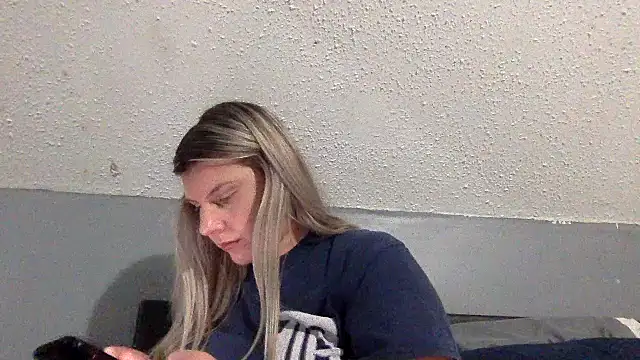 Snapshot of candycane57 chatting on October 2, 11:37 am candycane57 online show from October 2, 11:37 am