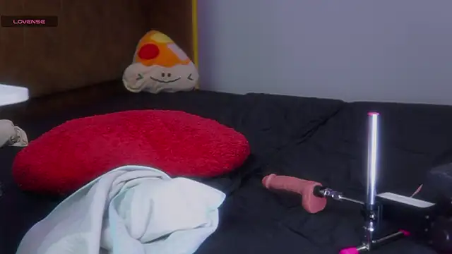 laybunny1 online show from March 22, 10:05 pm