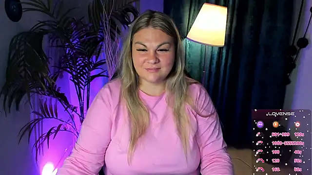 Snapshot of ZenaPallmer chatting on October 8, 7:29 pm ZenaPallmer online show from October 8, 7:29 pm