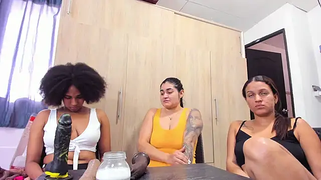 andreita trujillos online show from September 10, 8:31 pm