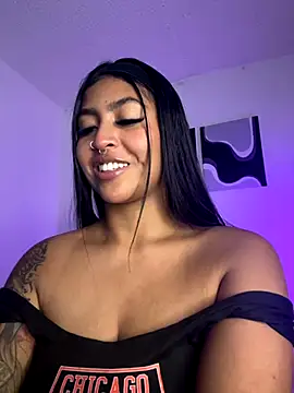 meganjames1 online show from October 17, 12:36 am