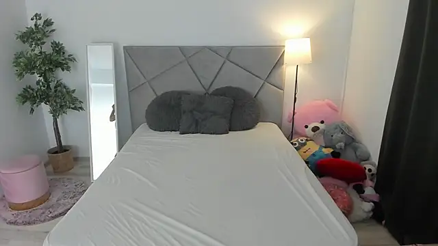 BlueEyesLexy online show from July 4, 7:59 am