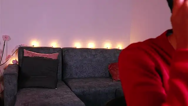 kathieandpovcock1 online show from November 4, 3:39 pm