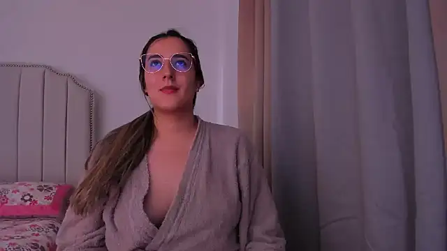 Hanna86 online show from July 7, 5:38 pm
