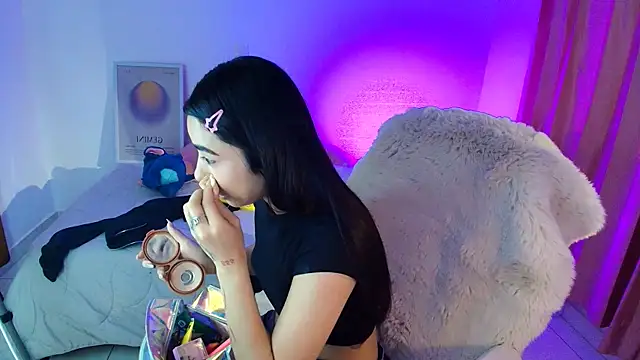 AmyOlimpo online show from May 19, 1:56 am