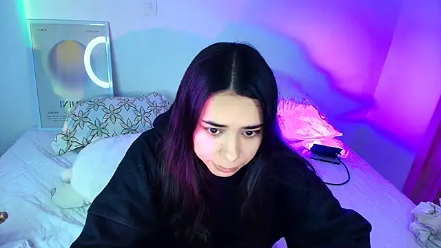 AmyOlimpo online show from April 8, 6:59 am