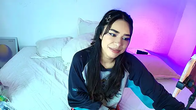 AmyOlimpo online show from May 5, 8:56 pm
