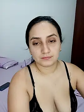 Snapshot of Angeelus2 chatting on October 10, 9:41 pm Angeelus2 online show from October 10, 9:41 pm