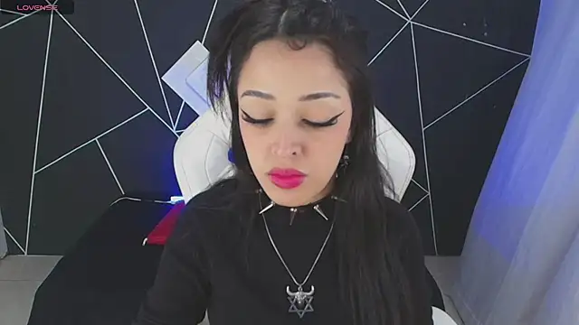 farichell online show from October 30, 8:54 pm