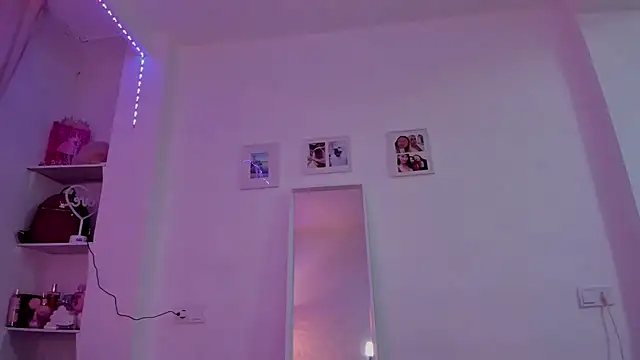  viioletweekend  online show from November 28, 8:45 pm