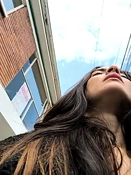 Sam Sara online show from January 10, 7:51 pm