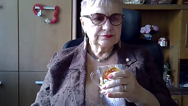 SweetCherry27 online show from September 21, 7:29 am