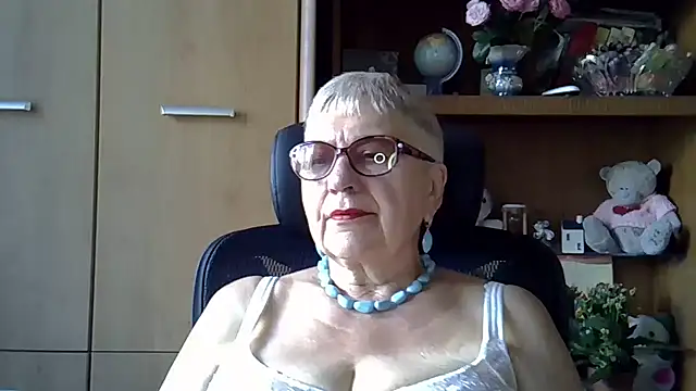 SweetCherry27 online show from September 16, 5:59 am