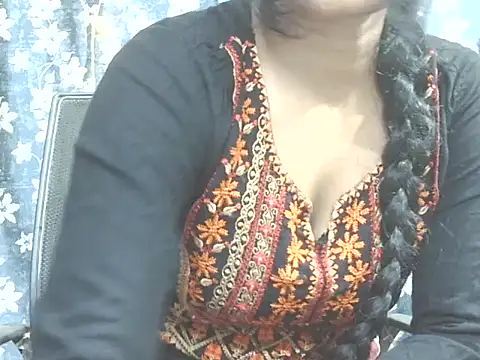 Supriya201 online show from June 3, 2:33 pm