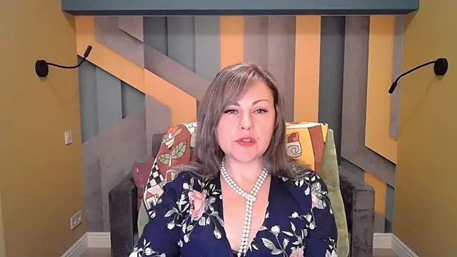 Snapshot of Candy_Long chatting on October 2, 5:34 am Candy Long online show from October 2, 5:34 am