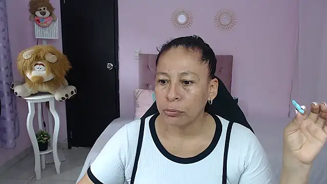 mature martina online show from March 18, 7:52 pm