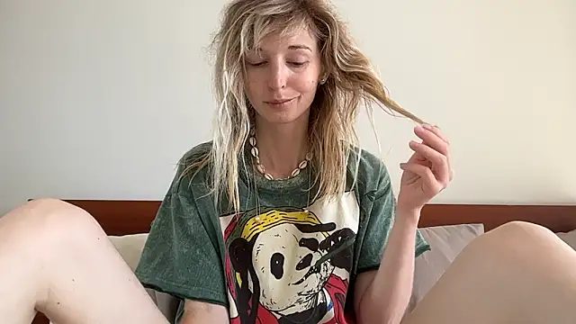 ivankai  online show from February 12, 3:19 am