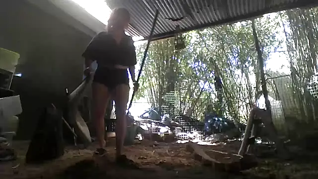 spundarella420 online show from March 18, 6:57 pm