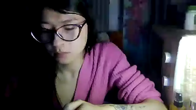 CarlyJoy online show from March 12, 3:04 pm