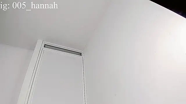 Snapshot of Hannahsmit chatting on October 11, 7:57 am Hannahsmit online show from October 11, 7:57 am