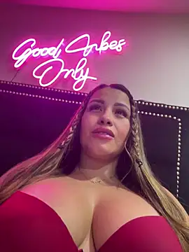 sexyyykloee online show from June 23, 4:21 am