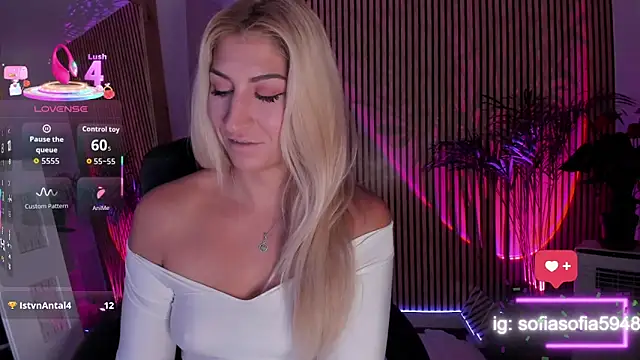 sofiah  online show from September 11, 7:25 pm